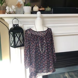 🌺Forever 21 sheer blouse🌺